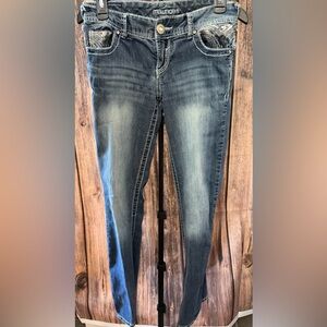 Maurices Women's Faded Blue Jeans